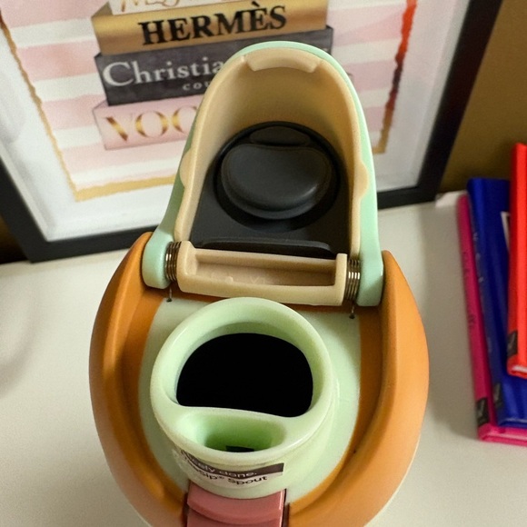 Owala FreeSip Stainless Steel Water Bottle 24 oz. - NWT - Picture 3 of 8